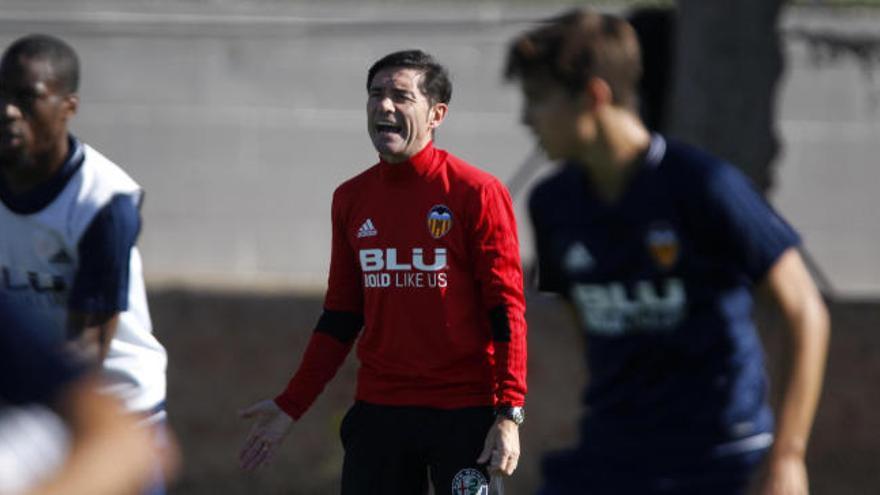 Marcelino quiere &#039;ahogar&#039; a Setién