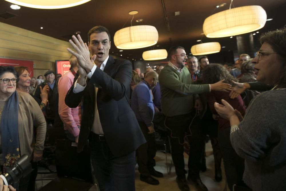 Asamblea con Pedro Sánchez en Oviedo