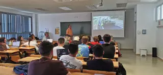 A por otros cien años de formación de excelencia