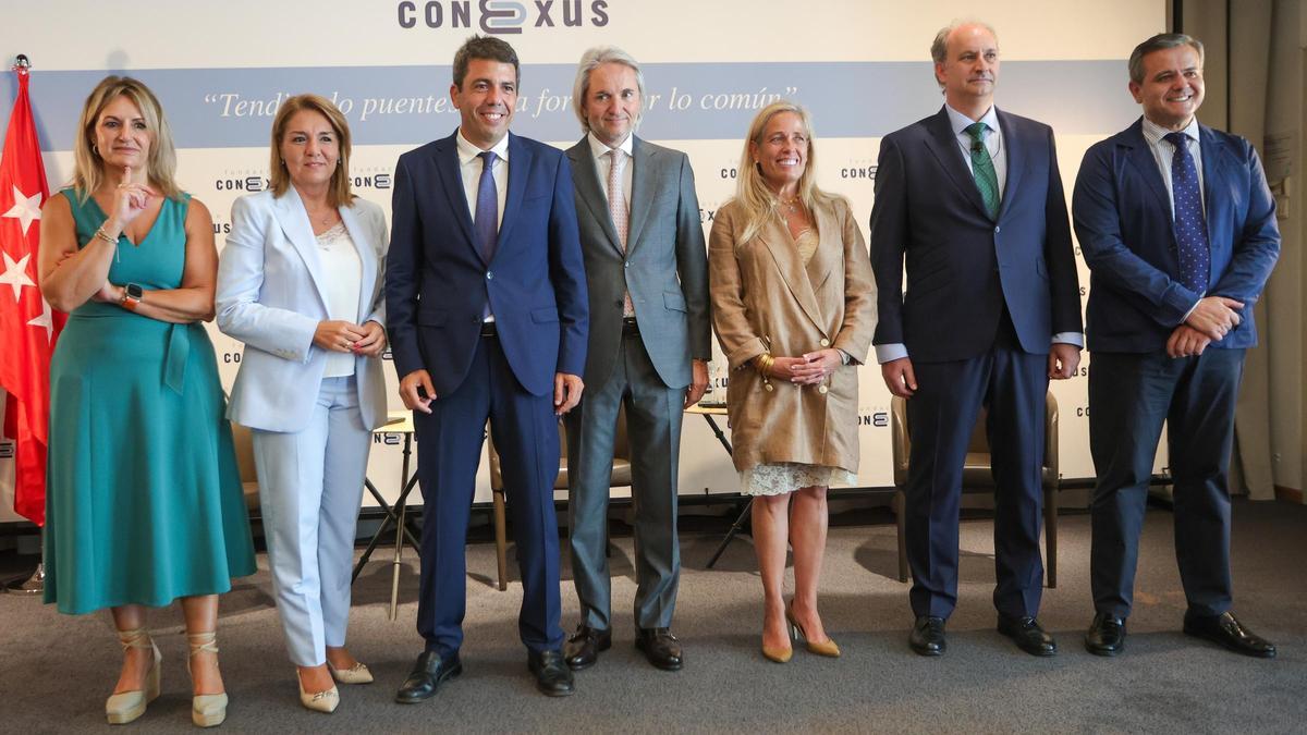 Montes, Camarero, Mazón, Broseta, Albert, López-Valverde y Rodrigo, esta mañana.