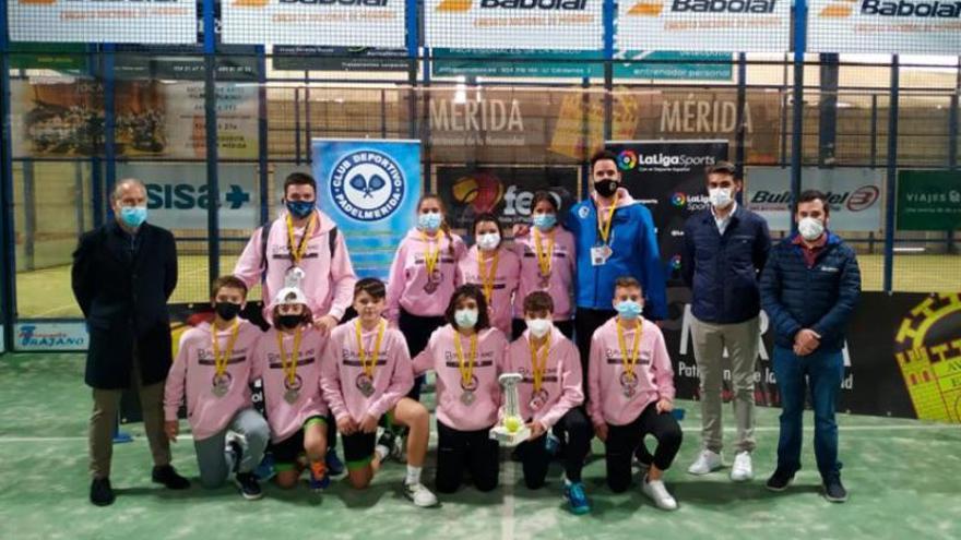 Doble podio del Fit Point Plasticbland en el Nacional infantil | TENNISWORLDES.COM