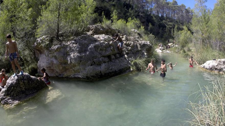 El Riu Sants, el Fraile y la Fuente de Marzo, peligrosos para el baño según la CHJ