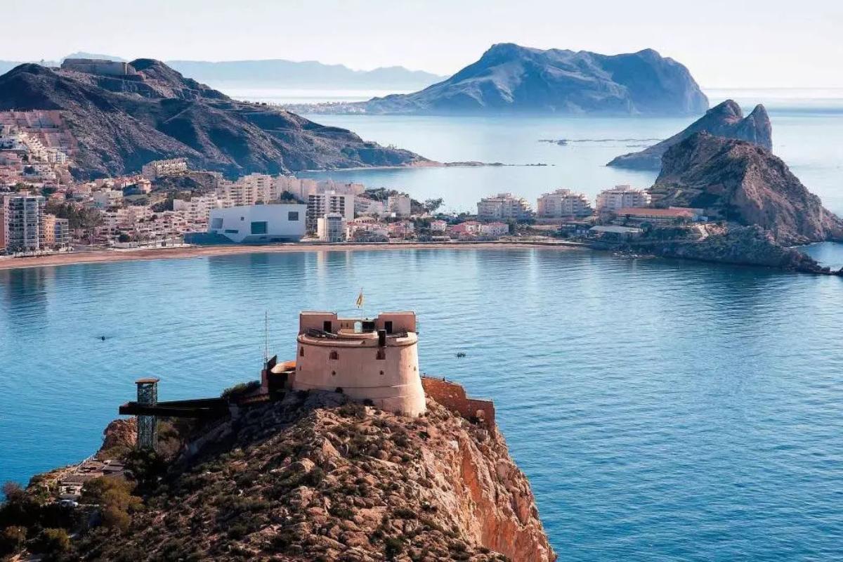 Un pueblo de Murcia se cuela entre los mejores destinos de playa de España de National Geographic y en días se sabrá si hace historia