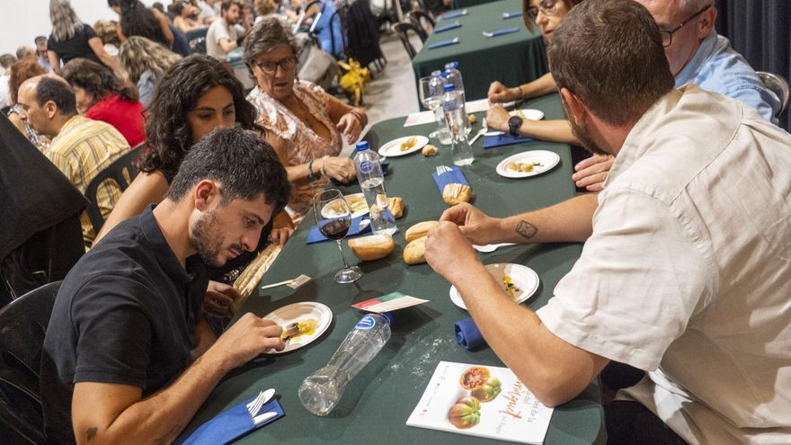 El Sopar del Tomàquet fa el ple al Museu de l’Aigua i el Tèxtil