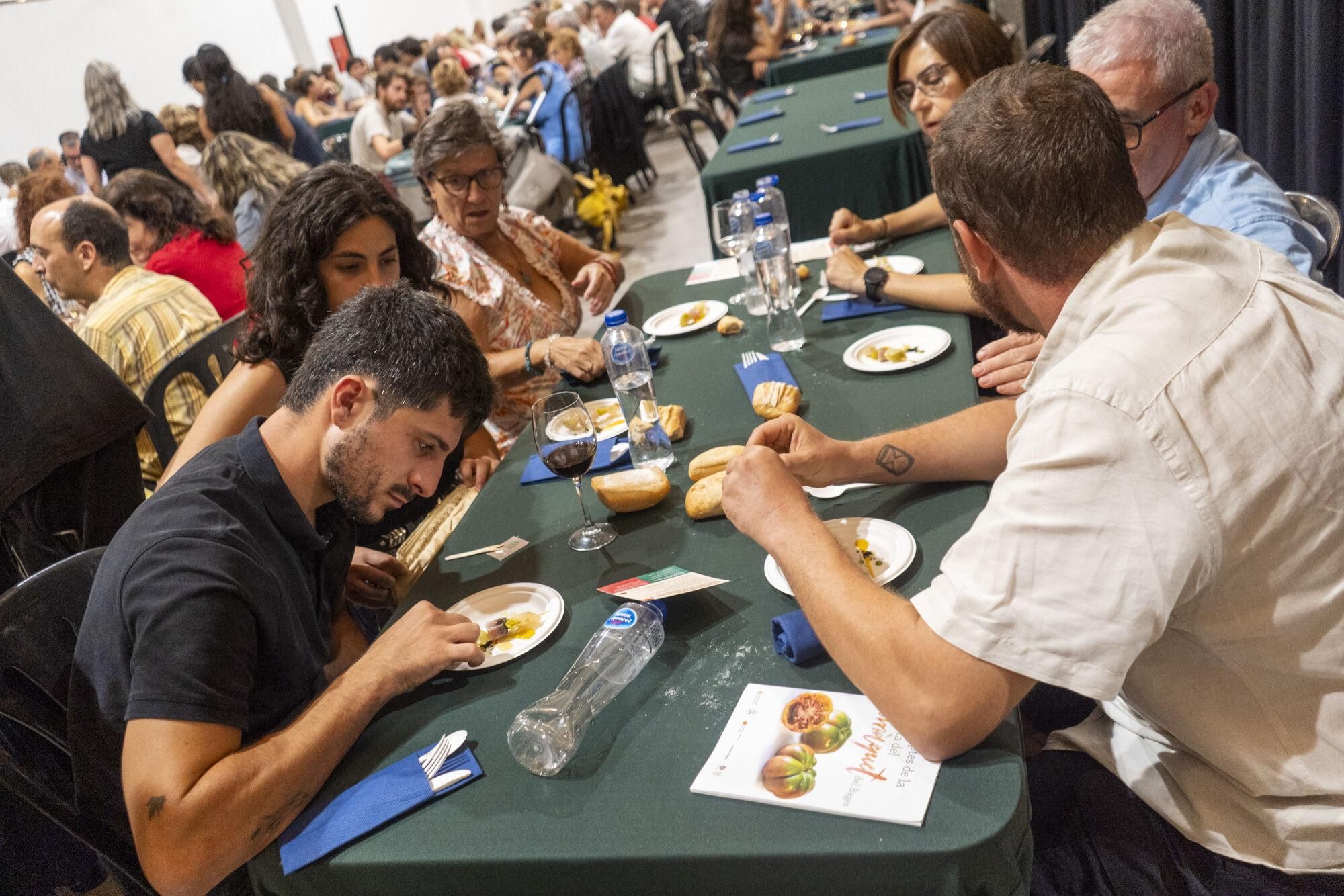 El Sopar del Tomàquet fa el ple al Museu de l’Aigua i el Tèxtil