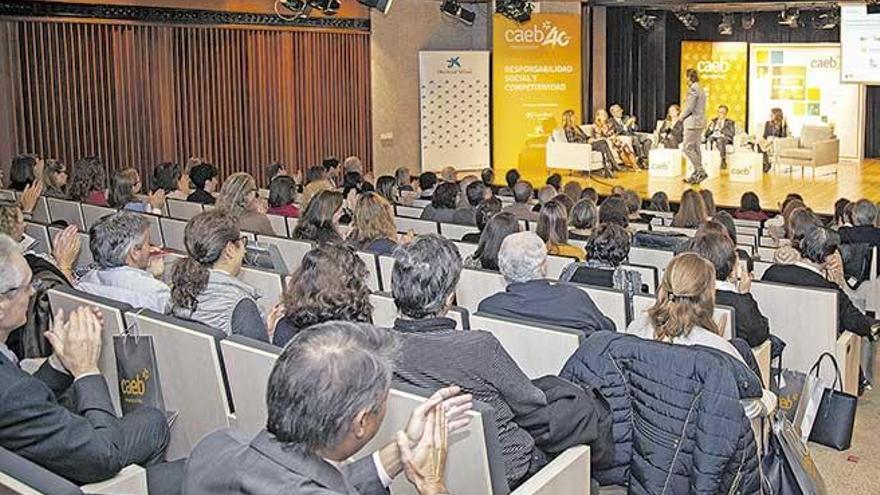 Un numeroso público se citó en el Caixaforum.