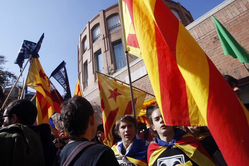 Els estudiants gironins surten al carrer contra l'aplicació de l'article 155