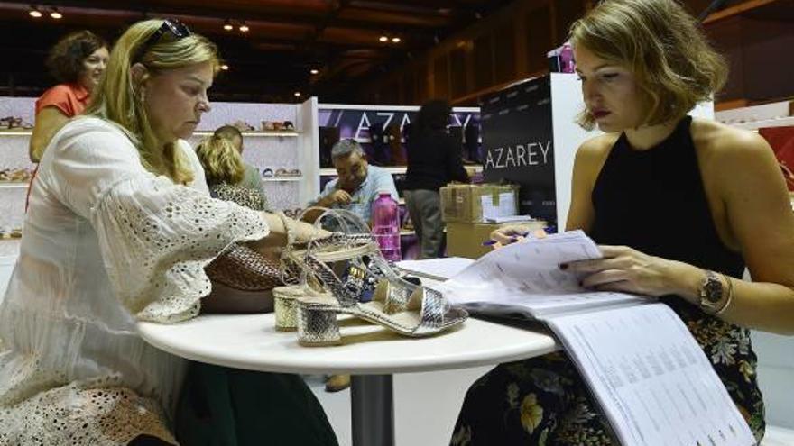 Cien empresas de calzado acuden a Milán buscando consolidar las exportaciones