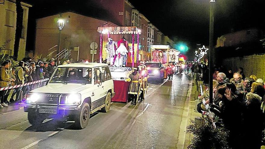 Uns 100 participants a la cavalcada i el campament reial a Sant Gregori