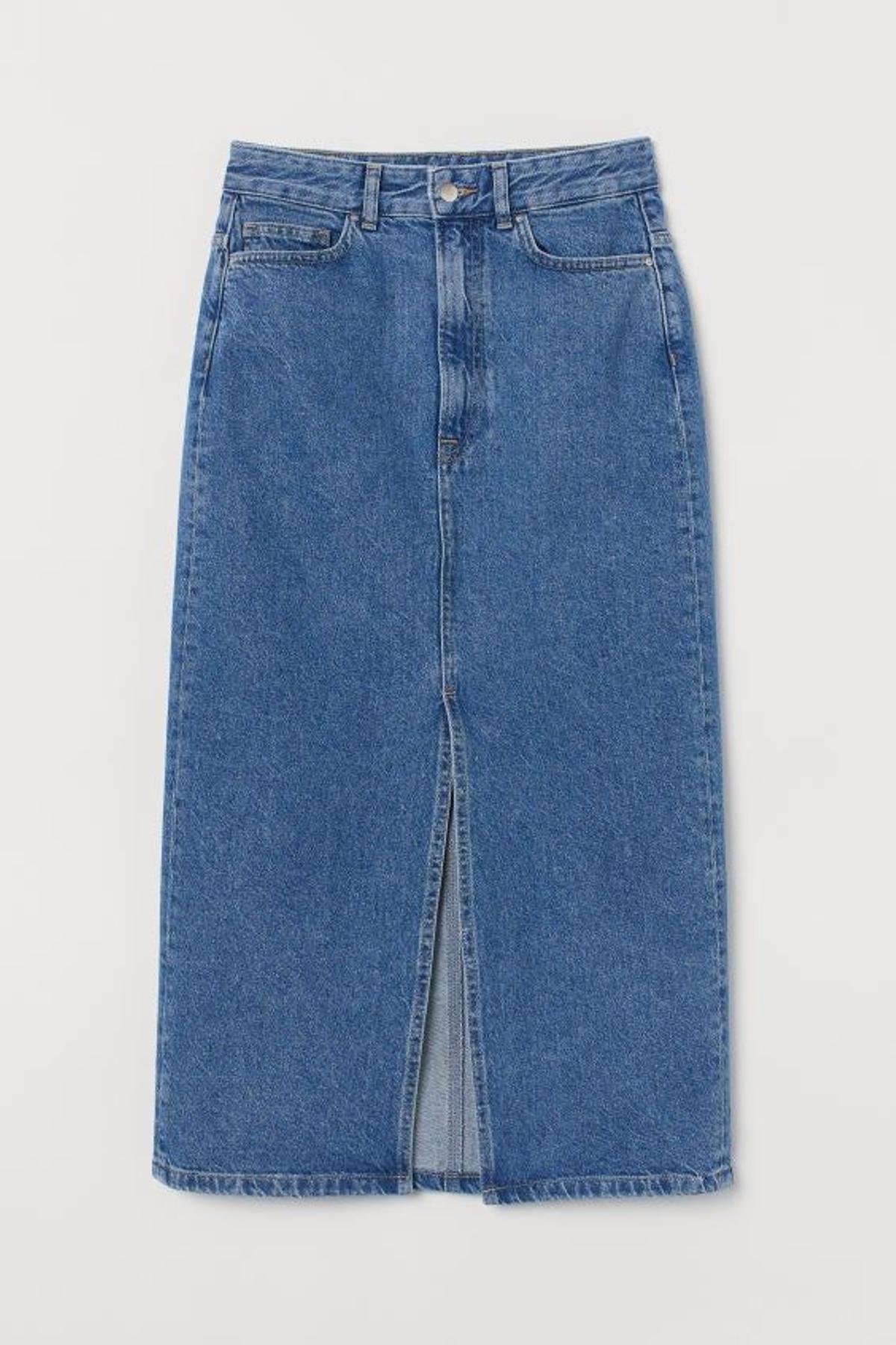 Falda midi en denim (Precio: 29,99 euros)