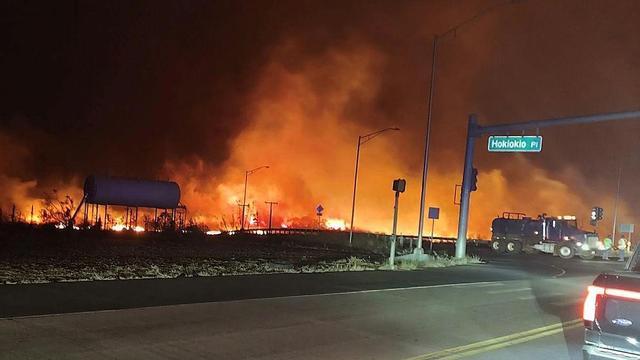 Incendio fuera de control en Lahaina, en el condado de Maui.