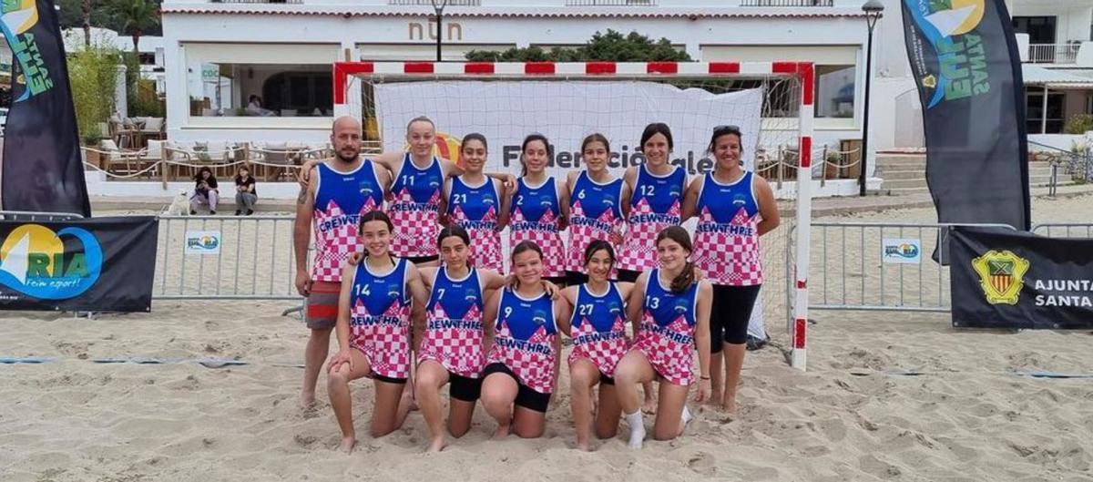 Cala Llonga acoge el Campeonato Balear de Balonmano Playa