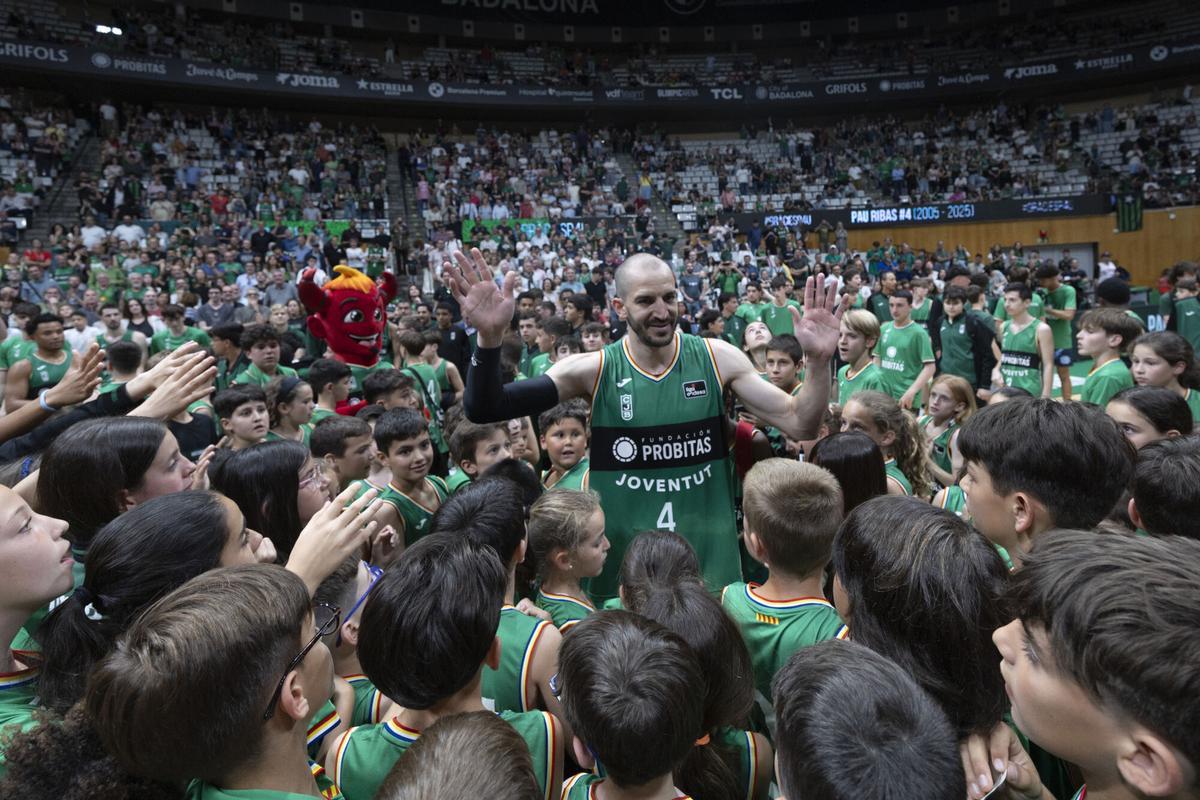 Baño de masas para Pau Ribas en una gran jornada para la Penya
