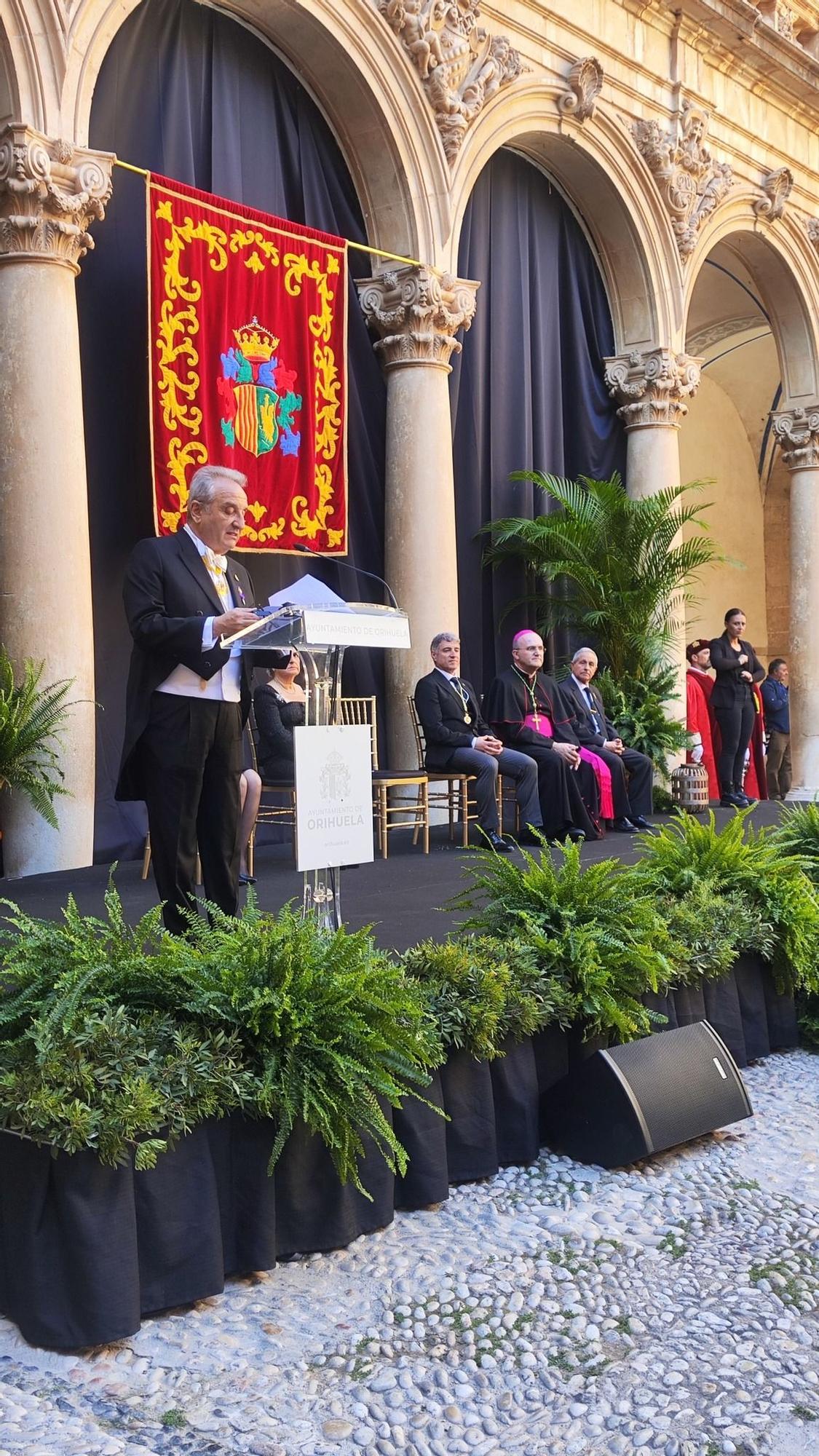 Así ha sido la recepción del Caballero Cubierto 2025 en Orihuela
