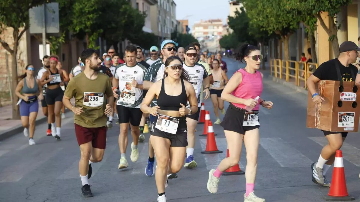 Sangonera La Verde celebra su primera carrera nocturna con más de 350 participantes