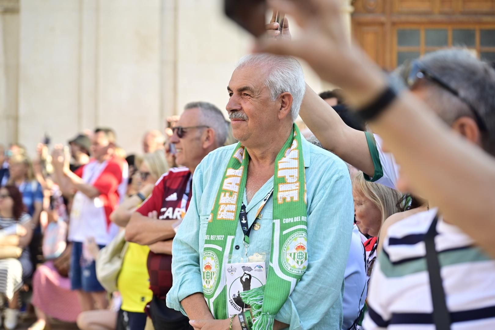 Galería | Un millar de peñistas toman Castellón