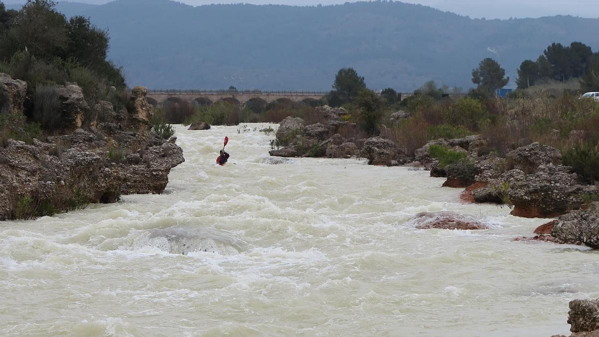 Un momento de la bajada en kayak.