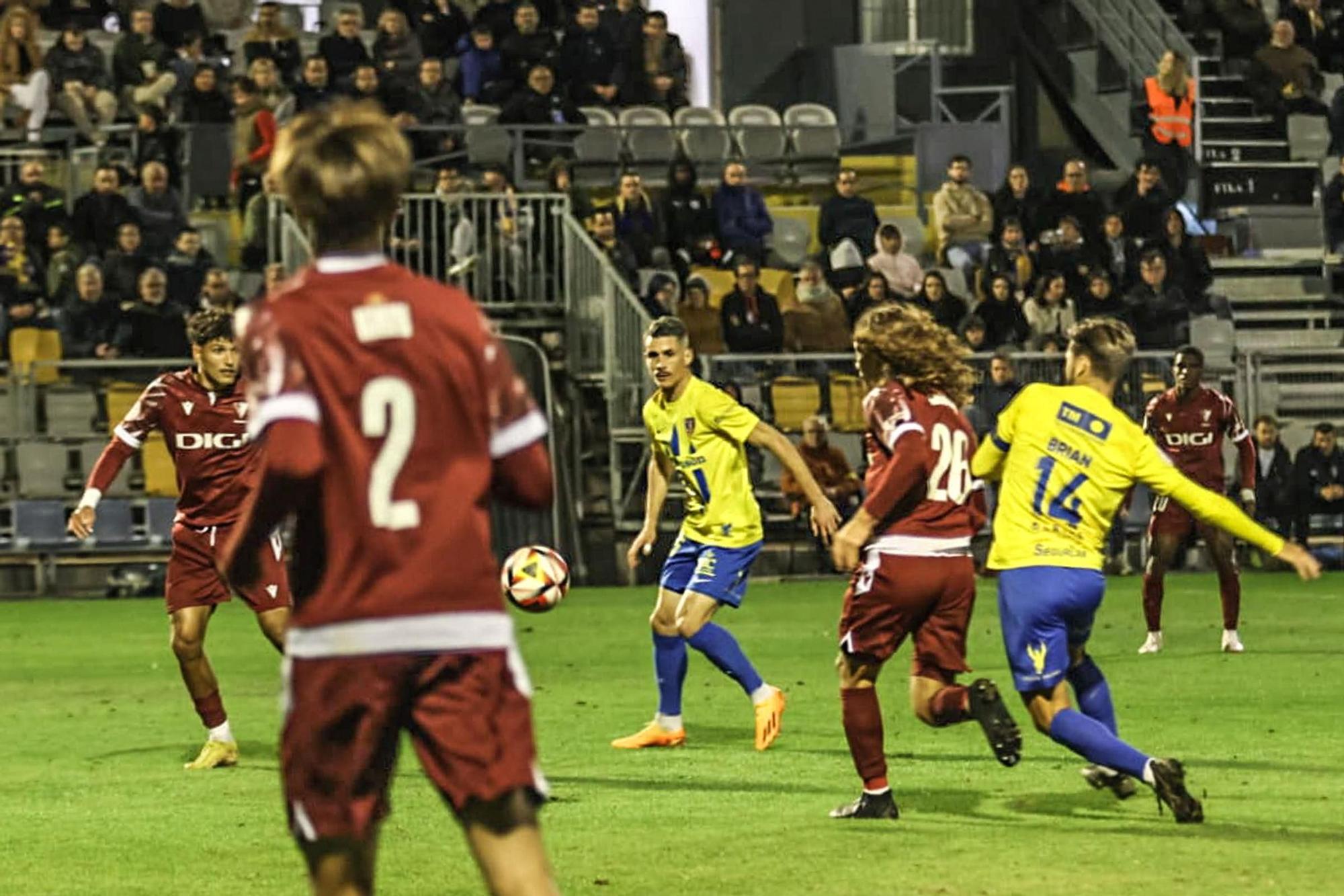 Orihuela CF 2-4 Cádiz B