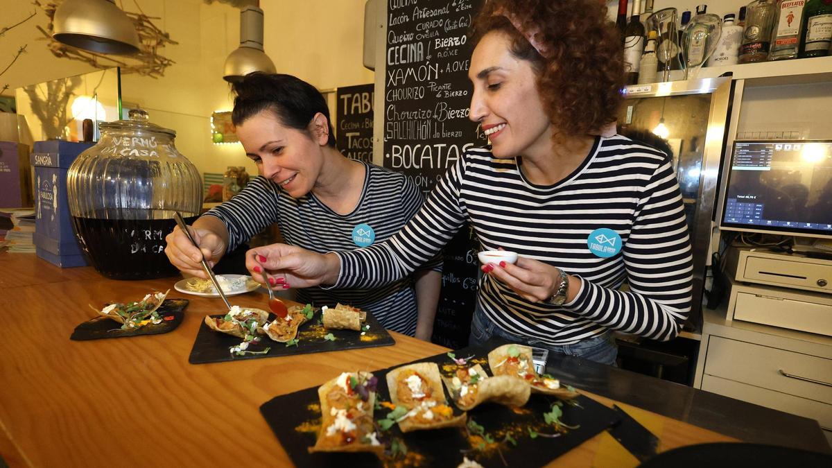 Preparación de «Porco Cabuxa Festa», la propuesta creativa de Tabula Rasa.