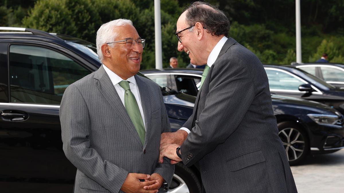 El presidente de Iberdrola, Ignacio Galán, y el primer ministro portugués, António Costa.