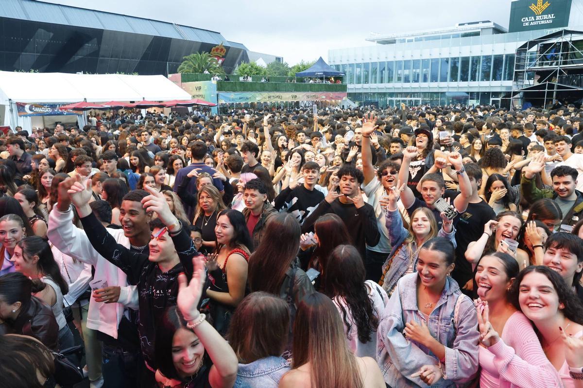 El ritmo de Bresh conquista la tercera noche de Metrópoli en Gijón: "Esto es un fiestón" (en imágenes)