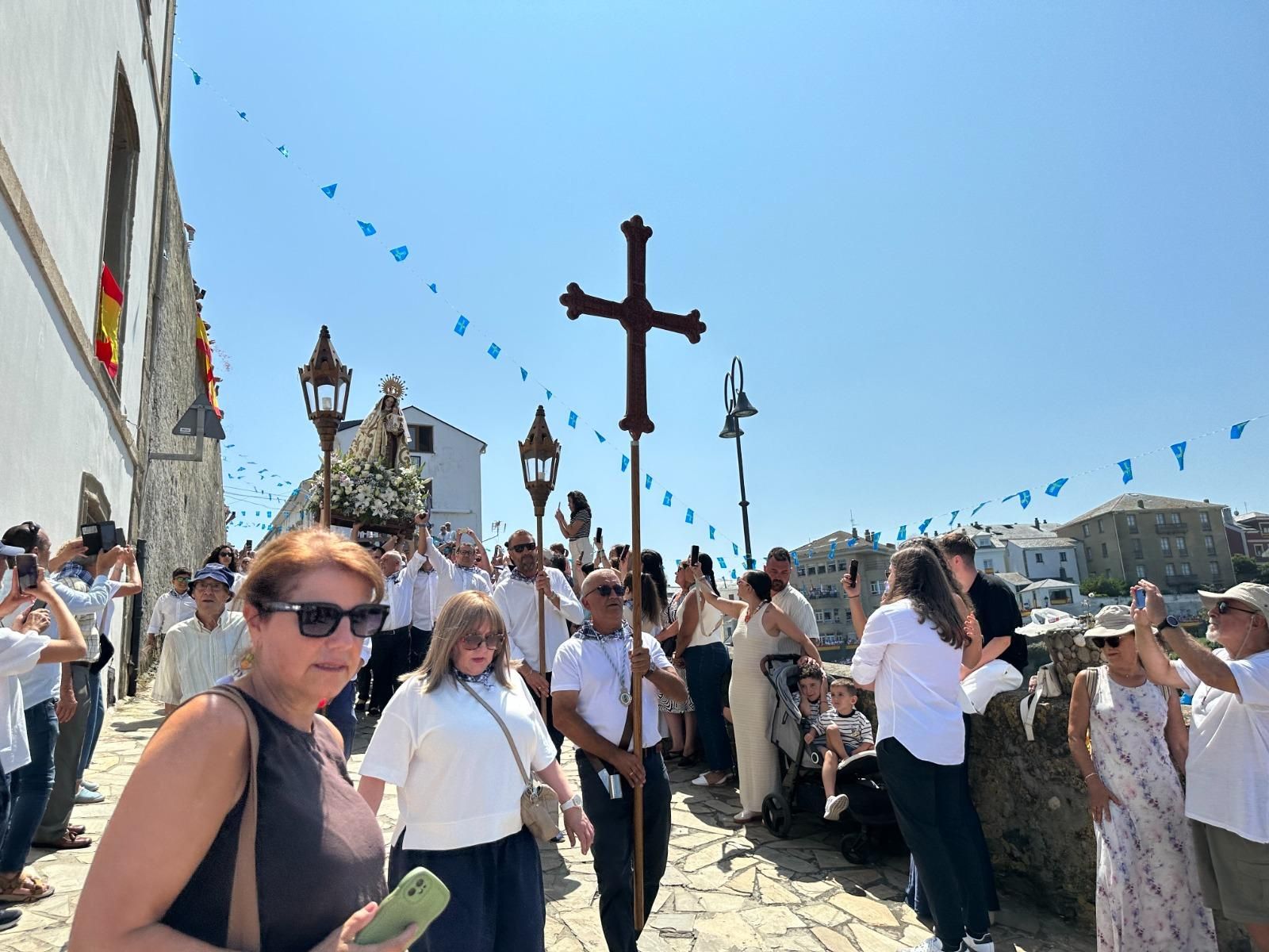 EN IMÁGENES: La procesión de la virgen del Carmen en Tapia de Casariego