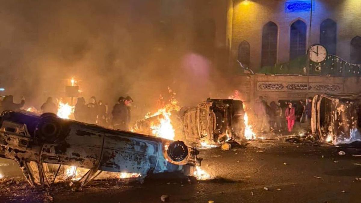 Manifestants iranians, durant una protesta contra el Govern dels aiatol·làs el dia 10 a Teheran. | EUROPA PRESS