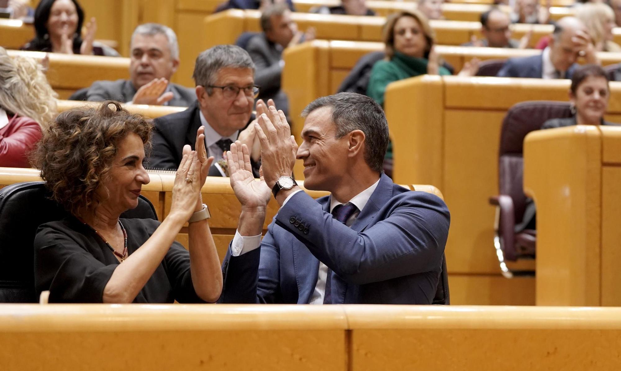 El Pleno del Congreso debate y vota los decretos anticrisis, en imágenes