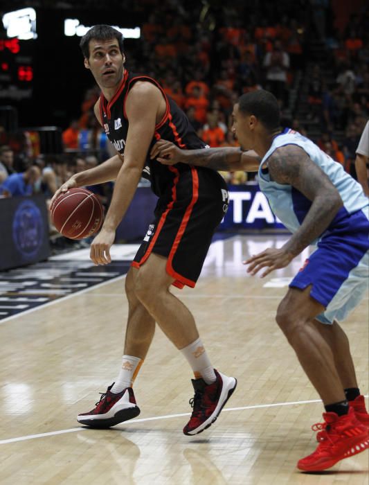 Las mejores imágenes del Valencia Basket - Estudiantes de pretemporada