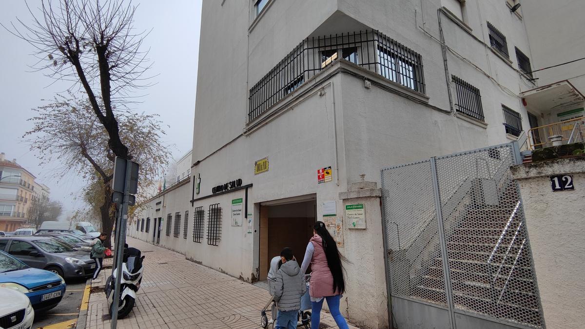 El centro de salud de Los Pinos cambiará su ubicación en ese edificio.