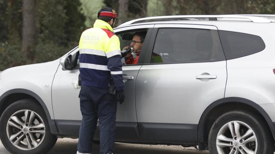 Un control d&#039;alcoholèmia dels Mossos d&#039;Esquadra.