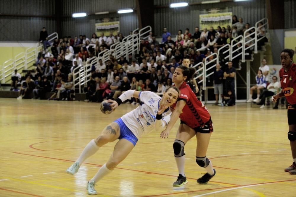 Partido de balonmano femenino Salud-Granollers