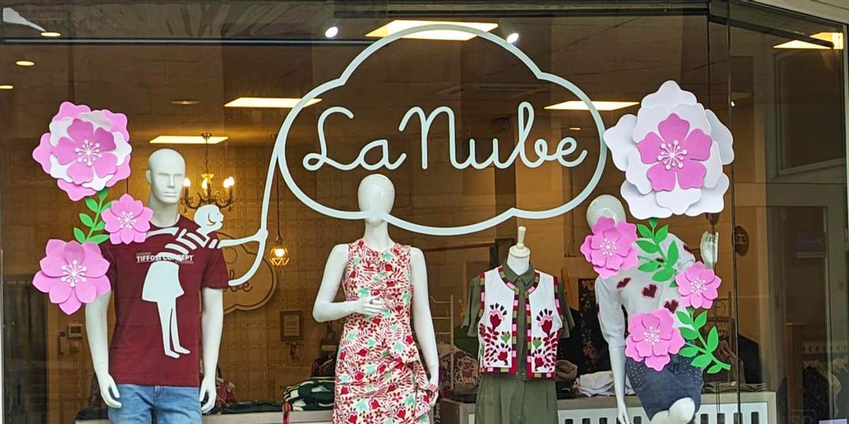 Escaparate de uno de los comercios de la campaña.