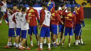 Los jugadores de la selección española, en un entrenamiento.