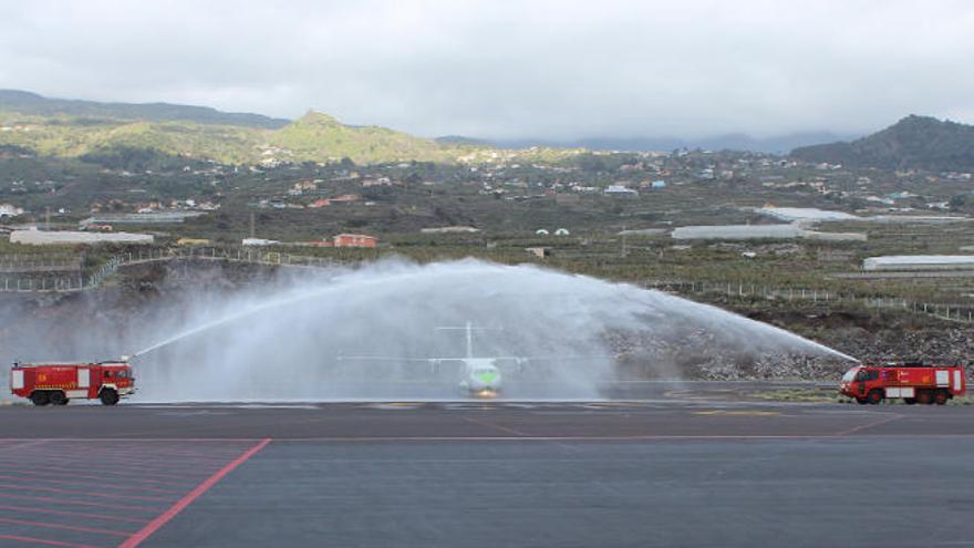 &#039;Bautizo&#039; del avión &#039;Isla Bonita&#039; de Binter.