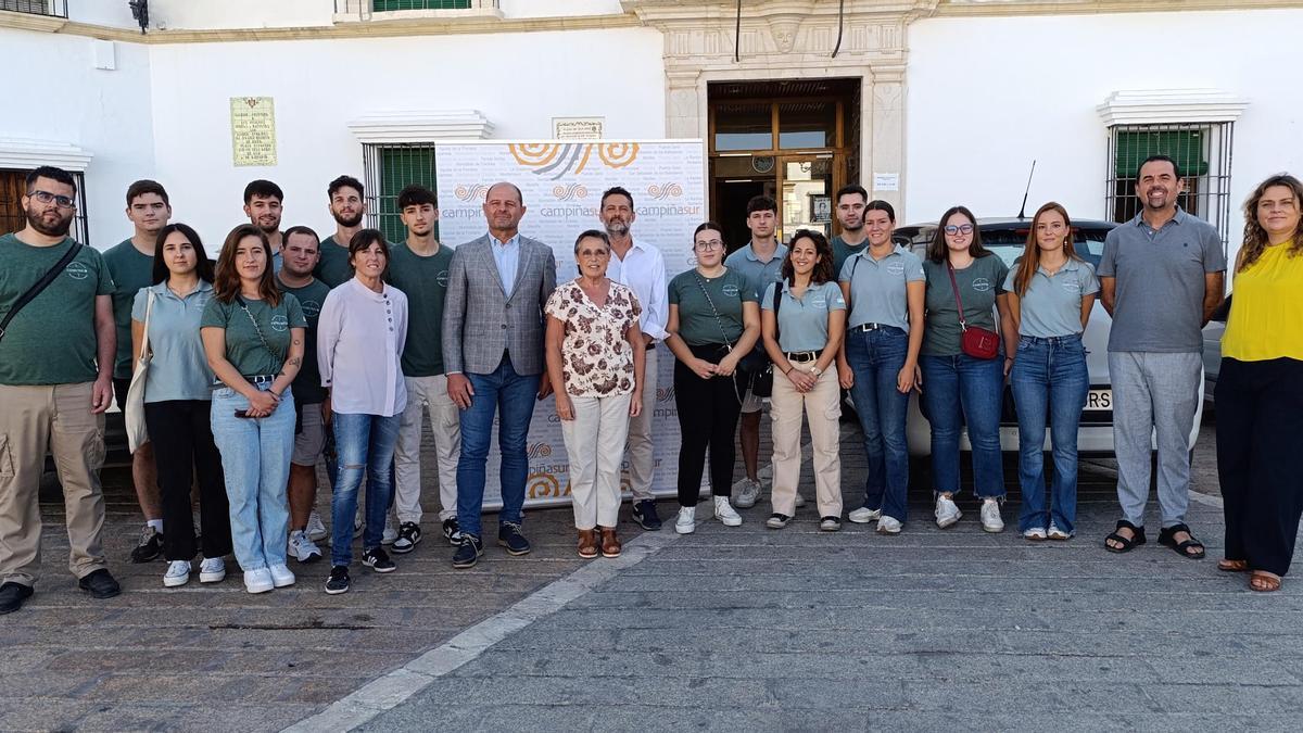 Miguel Ruz y Carmen Flores en la presentación del proyecto Identidad Campiña Sur en Aguilar.