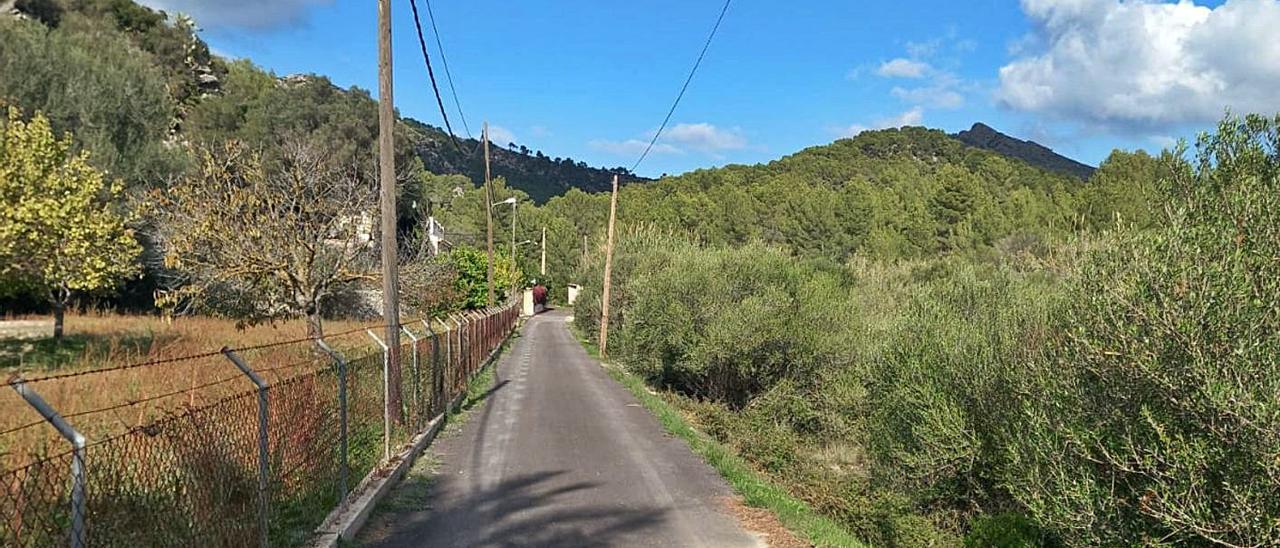 Uno de los caminos rurales objeto de pavimentación en Andratx.