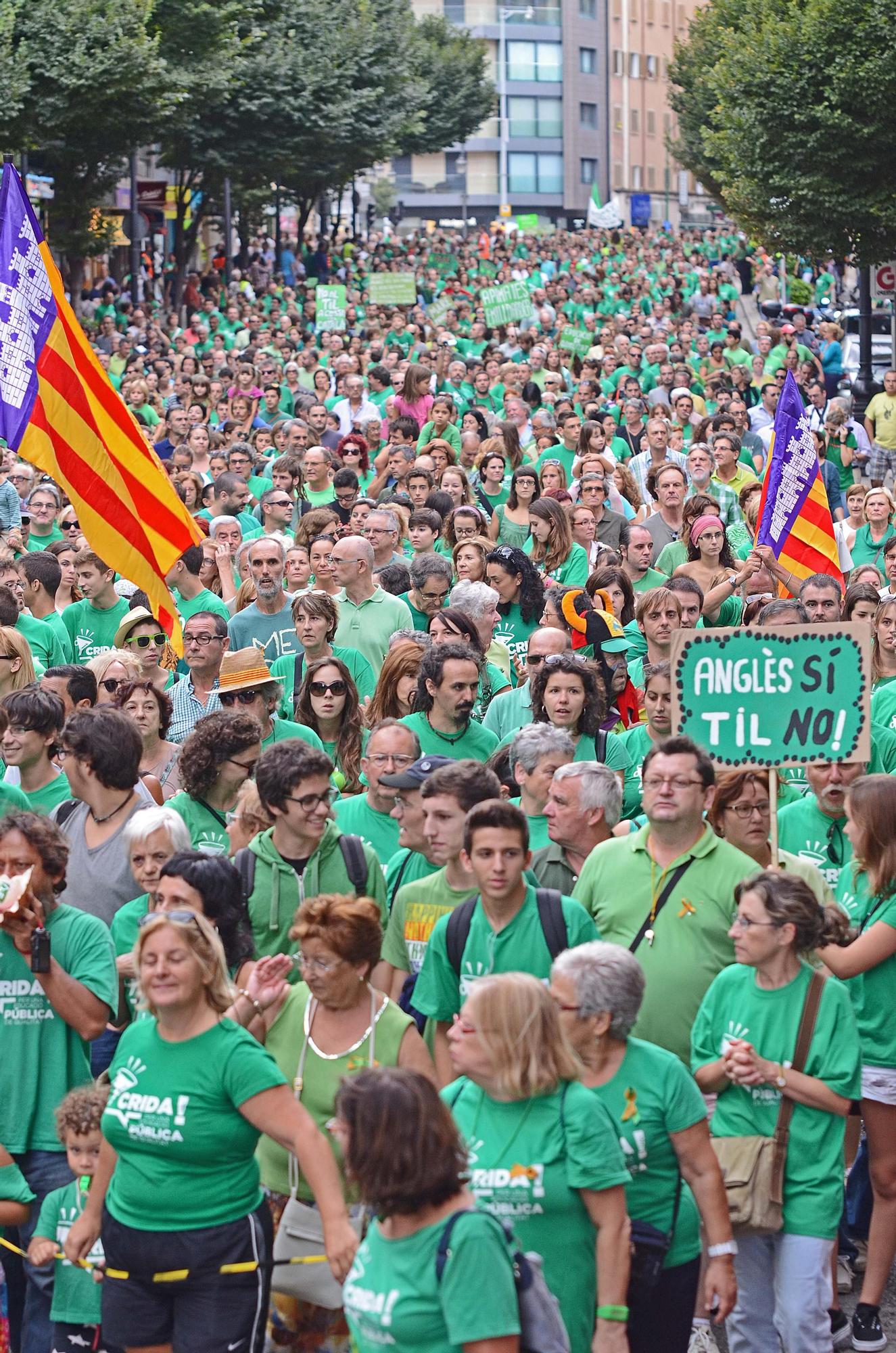 FOTOS | Se cumplen 10 años de la gran manifestcación contra el TIL en Palma