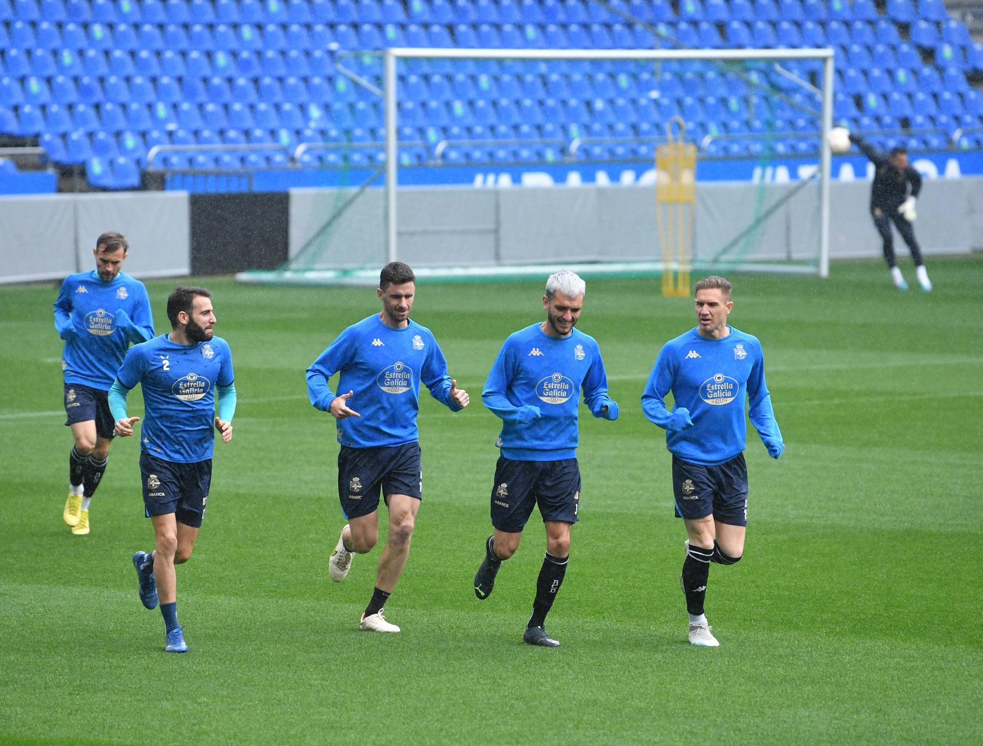 El Dépor entrena en Riazor para preparar el derbi de A Malata