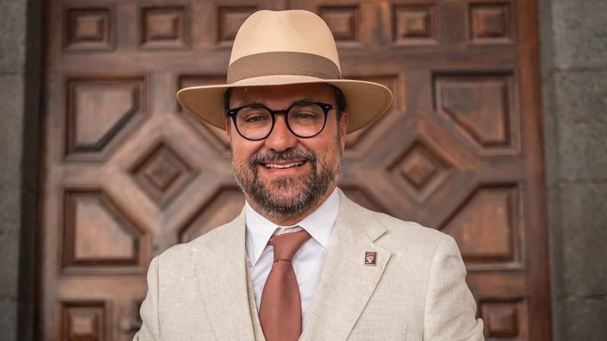 Asier Antona, alcalde de Santa Cruz de La Palma: «Quién viene a Los Indianos, repite»