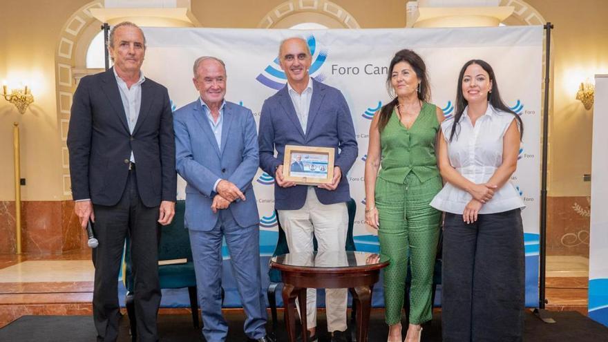 Jorge Cosmen con el Foro Canarias