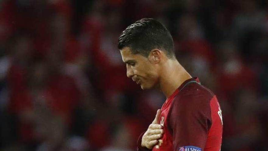 Ronaldo se lamenta tras el partido contra Austria del sábado.