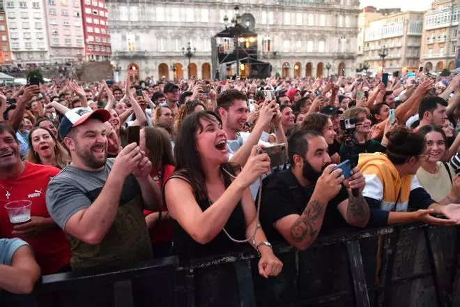 Arrancan las fiestas de María Pita con Carolina Iglesias, la pregonera que emuló a Gayoso