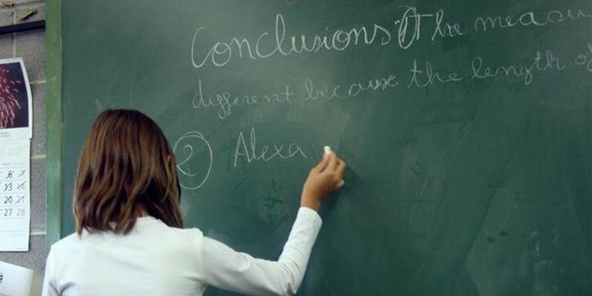 Educación oferta cursos de inglés y valenciano para el profesorado