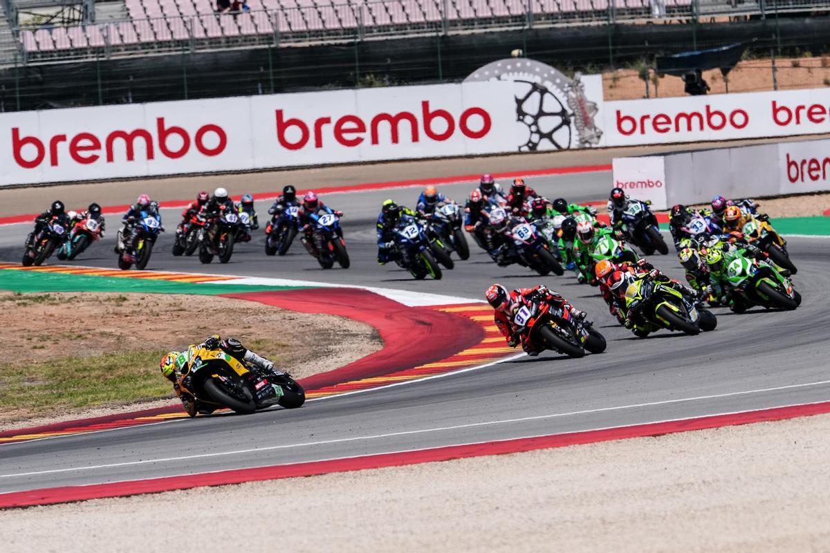 Un momento de la carrera en Alcañiz este sábado.
