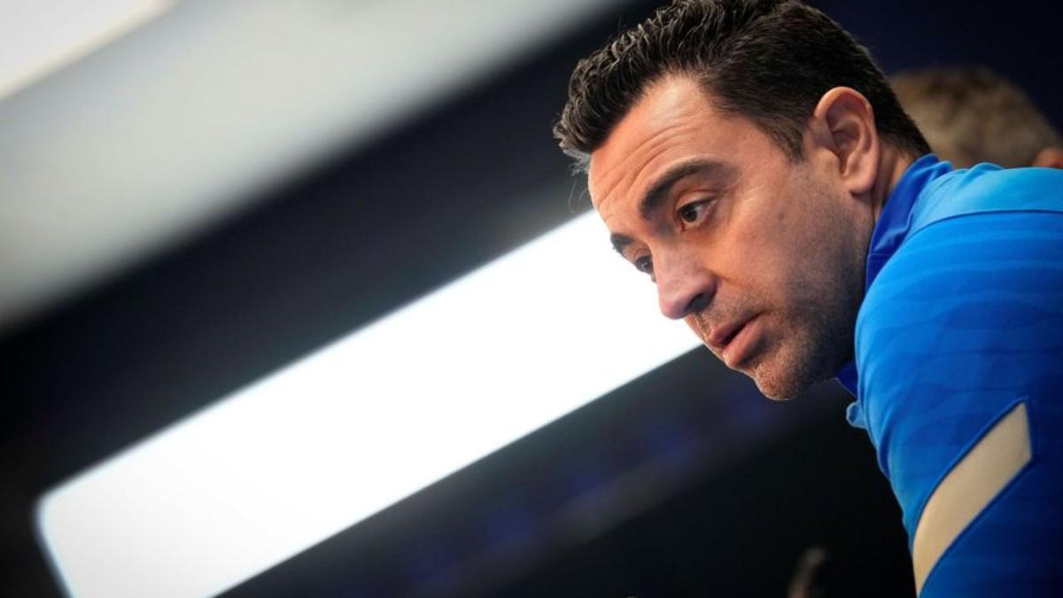 Xavi Hernández atiende a los periodistas en rueda de prensa | SPORT