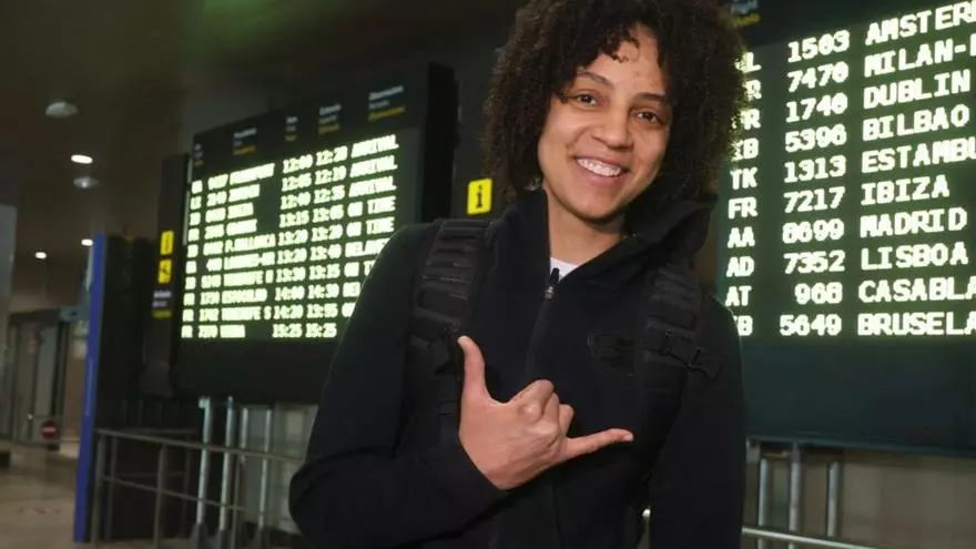 Cierra Burdick ya està en València