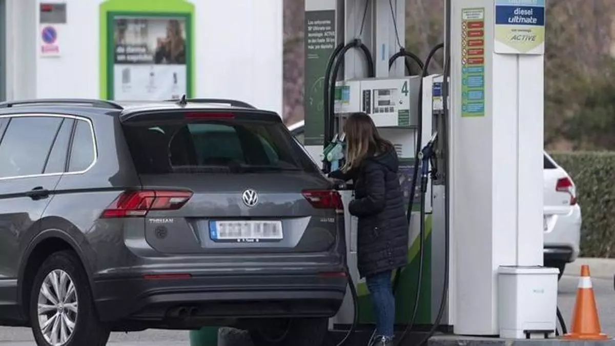 Si tienes un coche diésel, este año podrías acabar pagando más por llenar el depósito