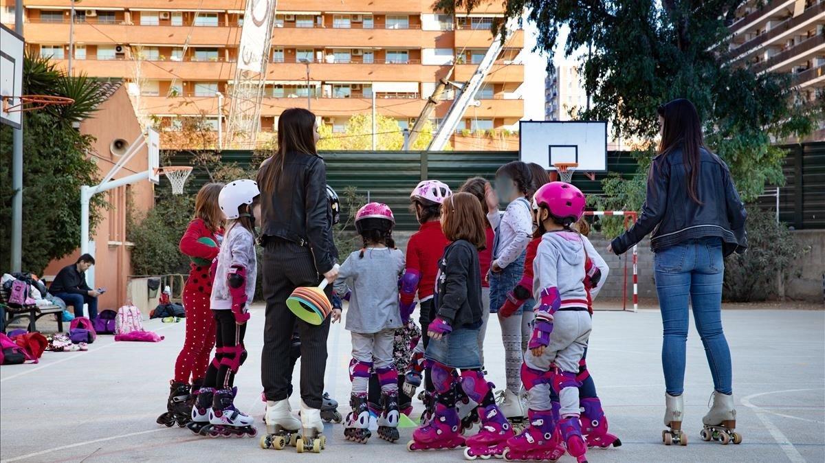 zentauroepp47396282 barcelona  15 03 2019  escola casas  el clot  miembros de la190320115554