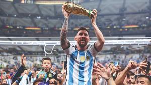 Messi, con la Copa del Mundo